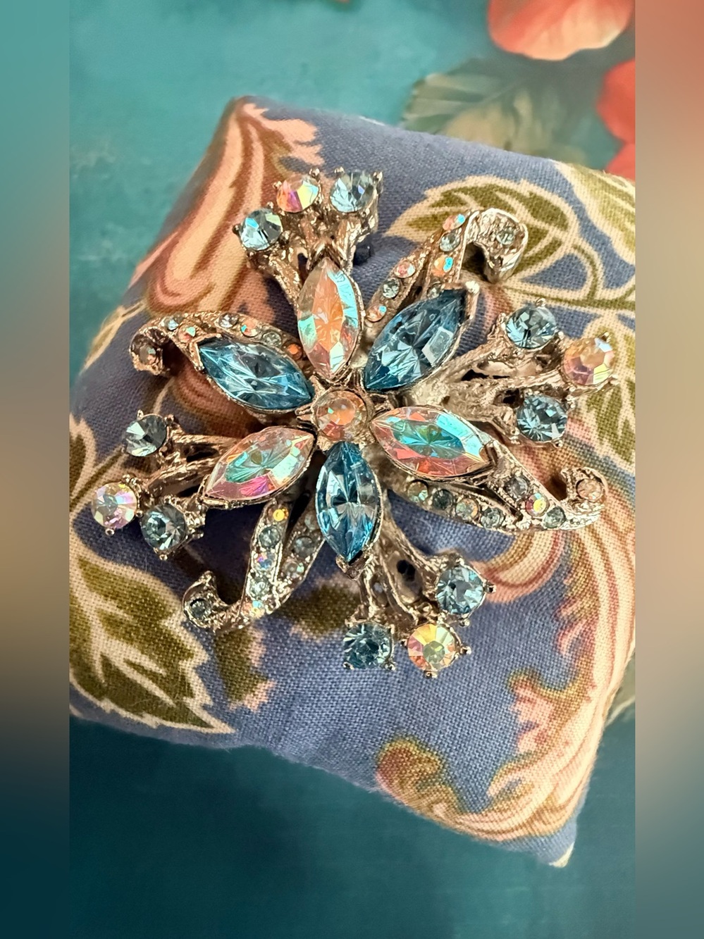 Crystal Flower Brooch Pin in Light Blue and Aurora - Women Jewelry